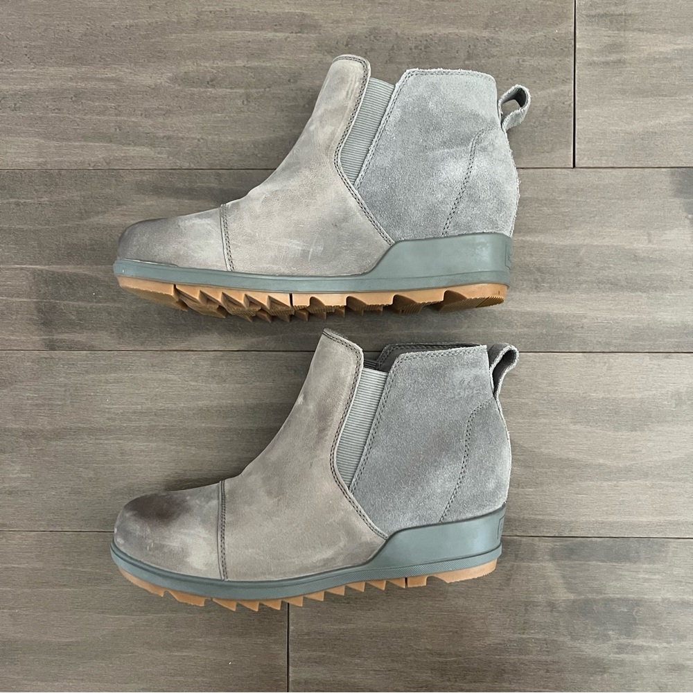 Sorel EVIE™ II WOMEN'S CHELSEA boots size 8.5 Quarry Grill Color